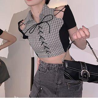 Short-sleeve Collar Plaid Cutout Lace-up Crop Top Gray - One Size