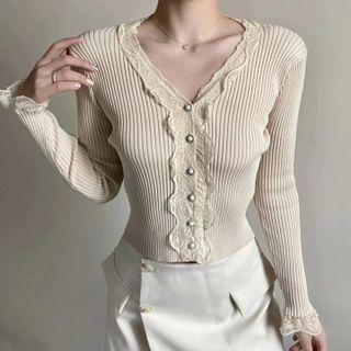 Long-sleeve V-neck Lace Trim Knit Top