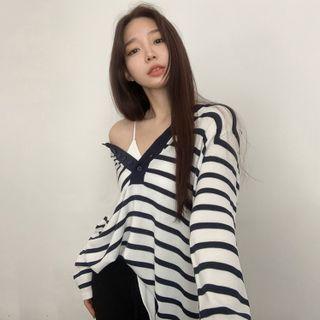 Long-sleeve Striped Henley Knit Top / Bell-bottom Pants