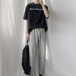 Short-sleeve Lettering T-shirt / Plain Loose-fit Jogger Pants