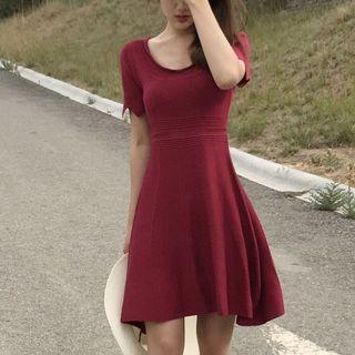 Scalloped Short-sleeve A-line Knitted Dress