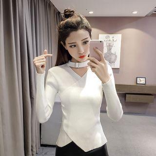 Keyhole-front Wrapped Knit Top