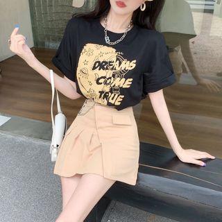 Elbow-sleeve Print T-shirt / Chain Strap Pleated Mini A-line Skirt / Set