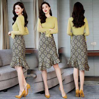 Set: Bell-sleeve Top + Floral Print Mermaid Pencil Skirt