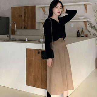Pleated Suedette Long Skirt