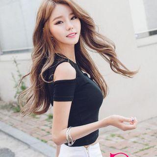 Short Sleeve Cutout Cropped T-shirt