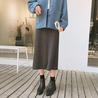 Back Slit Knit Skirt