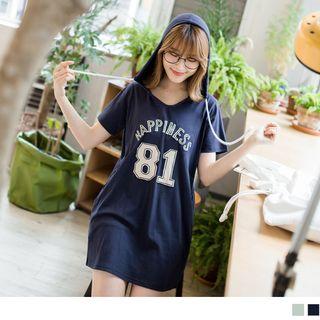Short Sleeve Letter Applique Hooded Top