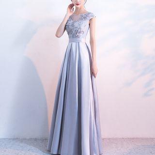 Sleeveless Floral Appliqued Maxi A-line Dress