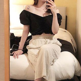 Frilled V-neck Short-sleeve Cropped Top Black - One Size