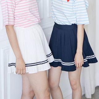 Contrast Stripe Pleated Skirt