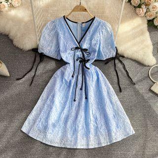 Short Sleeve Contrast-trim A-line Dress