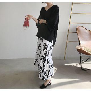V-neck Long-sleeve Oversized T-shirt