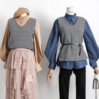 Set: Houndstooth Sleeveless Wool Top + Bubble-sleeved Blouse
