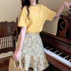 Flower Embroidered Short-sleeve T-shirt / Flower Print A-line Skirt