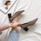 Plunged Chunky-heel Pumps