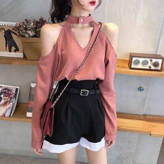 Cut Out Shoulder Long Sleeve Blouse / Color Panel Shorts