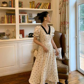 Short-sleeve Pattern Midi A-line Dress