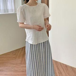 Short-sleeve Top / Striped Midi Skirt