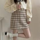 High-waist Houndstooth A-line Mini Skirt / Lettering Long-sleeve Sweatshirt