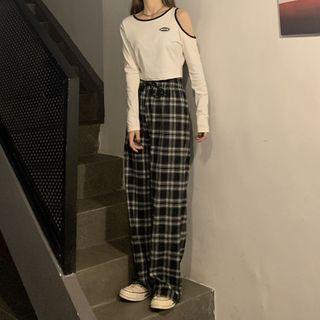 Long-sleeve Cutout Cropped T-shirt / Plaid Wide-leg Pants