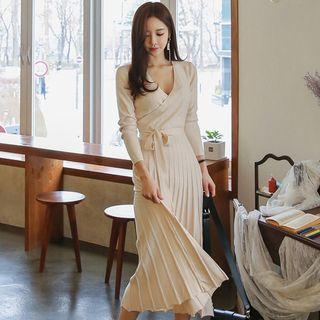 Long-sleeve Knit Midi A-line Dress As Shown In Figure - One Size