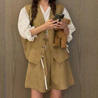 Set: Puff-sleeve Blouse + Vest + Shorts