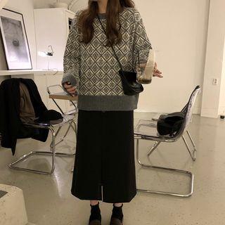 Patterned Crew-neck Sweater / Midi A-line Skirt