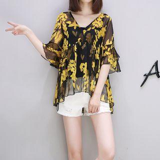 Set: Printed V-neck Elbow-sleeve Chiffon Top + Denim Shorts