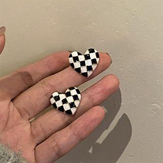 Heart Checker Alloy Earring 1 Pair - Silver Stud - Check - Black & White - One Size