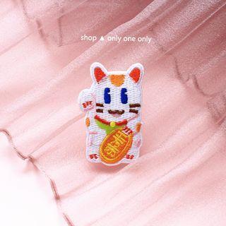 Fortune Cat Brooch / Applique Patch
