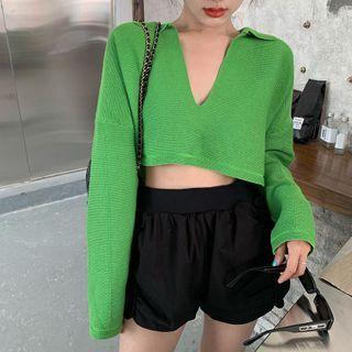 Collared V-neck Long-sleeve Knit Cropped Top