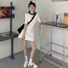 Short-sleeve Stripe-side T-shirt / A-line Skirt / A-line Dress