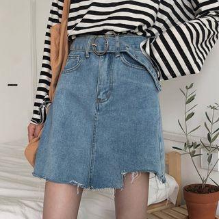 Ripped Denim Skirt With Belt