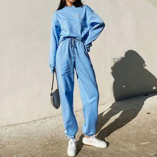Set: Embroidered Loose-fit Sweatshirt + Loose-fit Jogger Pants