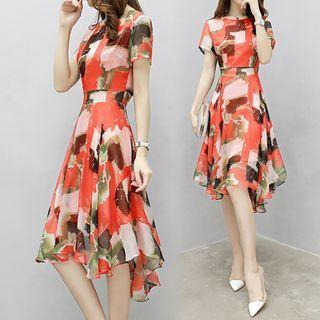 Short-sleeve Patterned Asymmetrical A-line Dress
