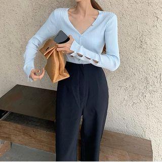 V-neck Button-up Knit Top / Wide-leg Dress Pants