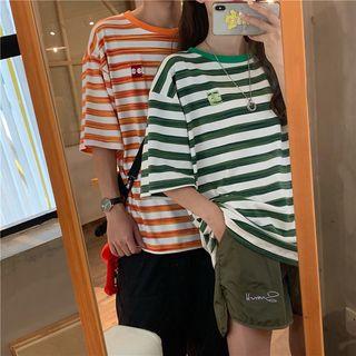 Elbow-sleeve Striped T-shirt / Embroidered Shorts