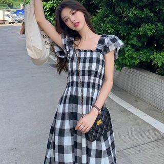 Short-sleeve Ruched Plaid Crop Top / Plaid Midi A-line Dress