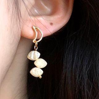 Moon Drop Ear Stud 1297a - 1 Pair - Beige - One Size