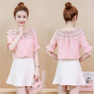 Lace Collared Elbow-sleeve Blouse