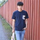 Camouflage Pocket-front T-shirt