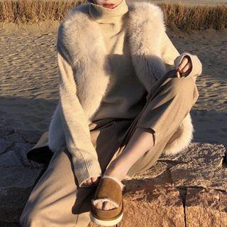 Faux Fur Vest / Turtleneck Sweater / Cropped Tapered Pants