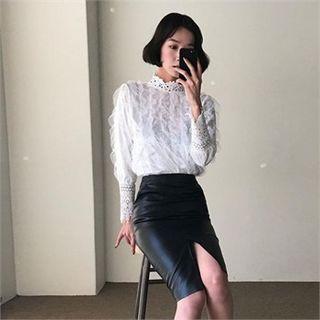 Lace-collar Ruffle-tulle Velvet Blouse