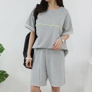 Frayed T-shirt & Sweatshorts Set