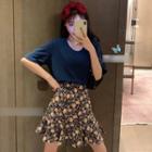 Short-sleeve Plain T-shirt / Floral Print A-line Mini Skirt