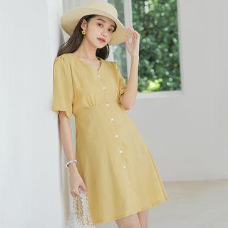 Elbow-sleeve Checker Buttoned A-line Mini Dress