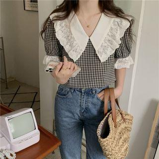 Short-sleeve Lace Collared Plaid Blouse