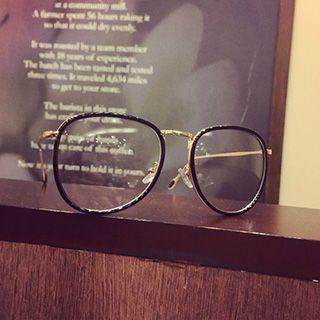 Metal Arm Oversized Glasses