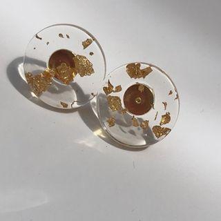 Gold Leaf Disc Ear Stud